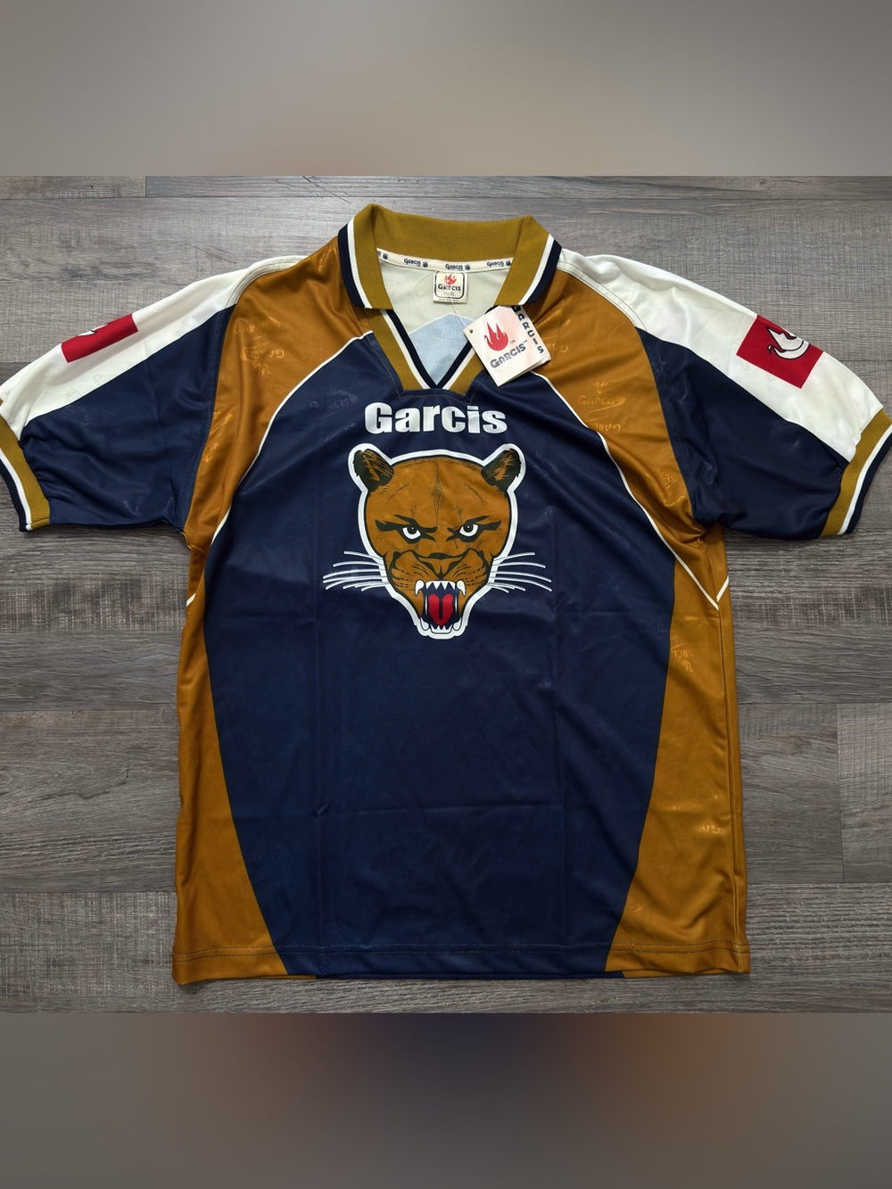 Mens Vintage Pumas UNAM Jersey Brand New